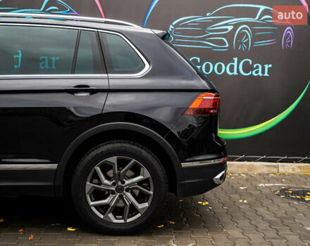 Чорний Фольксваген Тігуан, об'ємом двигуна 1.97 л та пробігом 186 тис. км за 33500 $, фото 12 на Automoto.ua