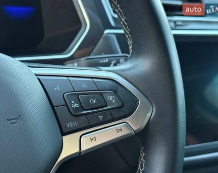 Черный Фольксваген Тигуан, объемом двигателя 1.98 л и пробегом 111 тыс. км за 24299 $, фото 22 на Automoto.ua