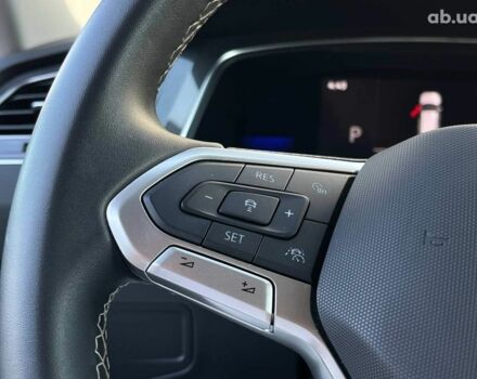 Черный Фольксваген Тигуан, объемом двигателя 2 л и пробегом 23 тыс. км за 25790 $, фото 33 на Automoto.ua