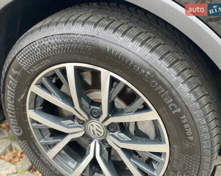 Чорний Фольксваген Тігуан, об'ємом двигуна 1.98 л та пробігом 44 тис. км за 18200 $, фото 13 на Automoto.ua