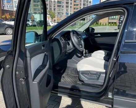 Черный Фольксваген Тигуан, объемом двигателя 2 л и пробегом 49 тыс. км за 20300 $, фото 9 на Automoto.ua