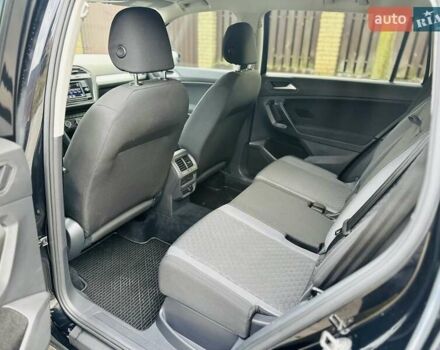 Черный Фольксваген Тигуан, объемом двигателя 2 л и пробегом 40 тыс. км за 17999 $, фото 34 на Automoto.ua