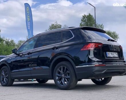 Чорний Фольксваген Тігуан, об'ємом двигуна 2 л та пробігом 10 тис. км за 27955 $, фото 17 на Automoto.ua