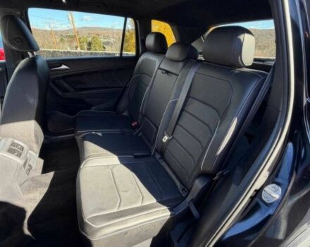 Черный Фольксваген Тигуан, объемом двигателя 2 л и пробегом 29 тыс. км за 19100 $, фото 8 на Automoto.ua