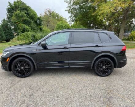 Чорний Фольксваген Тігуан, об'ємом двигуна 2 л та пробігом 22 тис. км за 20000 $, фото 4 на Automoto.ua