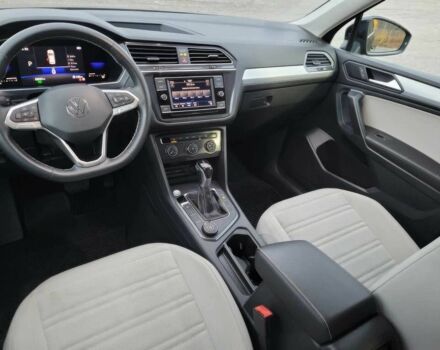 Черный Фольксваген Тигуан, объемом двигателя 2 л и пробегом 25 тыс. км за 21200 $, фото 8 на Automoto.ua