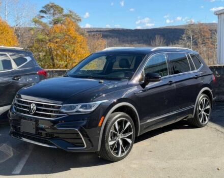 Черный Фольксваген Тигуан, объемом двигателя 2 л и пробегом 29 тыс. км за 19100 $, фото 2 на Automoto.ua