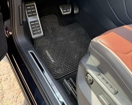 Черный Фольксваген Тигуан, объемом двигателя 2 л и пробегом 66 тыс. км за 42000 $, фото 4 на Automoto.ua