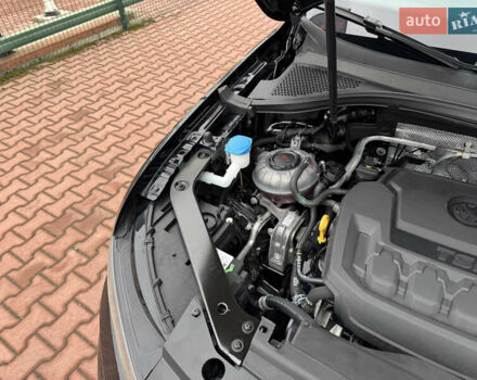 Черный Фольксваген Тигуан, объемом двигателя 1.98 л и пробегом 54 тыс. км за 21900 $, фото 41 на Automoto.ua