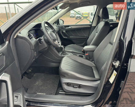 Черный Фольксваген Тигуан, объемом двигателя 1.98 л и пробегом 54 тыс. км за 21900 $, фото 14 на Automoto.ua