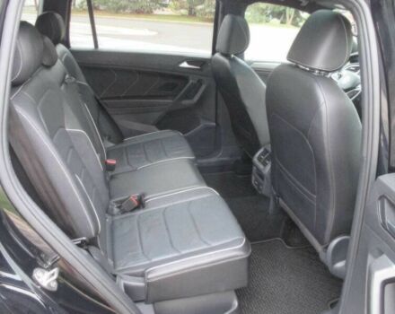 Черный Фольксваген Тигуан, объемом двигателя 2 л и пробегом 13 тыс. км за 8900 $, фото 8 на Automoto.ua