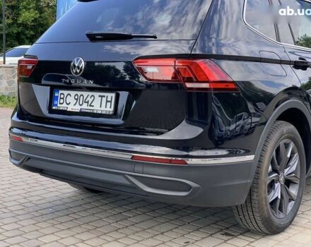 Чорний Фольксваген Тігуан, об'ємом двигуна 2 л та пробігом 10 тис. км за 27955 $, фото 20 на Automoto.ua