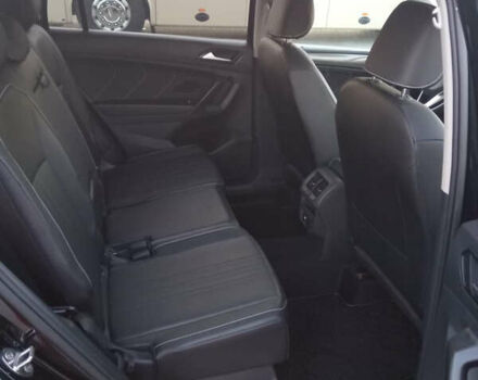 Черный Фольксваген Тигуан, объемом двигателя 2 л и пробегом 56 тыс. км за 27000 $, фото 2 на Automoto.ua