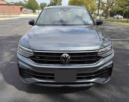 Черный Фольксваген Тигуан, объемом двигателя 2 л и пробегом 18 тыс. км за 15000 $, фото 1 на Automoto.ua