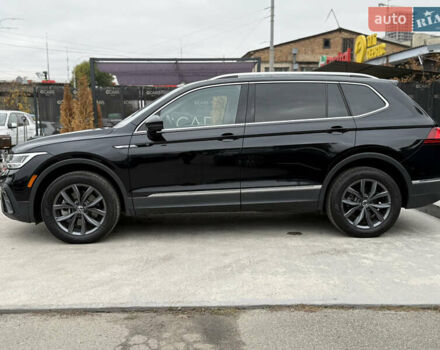 Черный Фольксваген Тигуан, объемом двигателя 1.98 л и пробегом 33 тыс. км за 26999 $, фото 4 на Automoto.ua