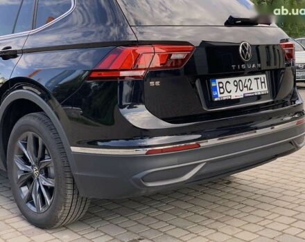 Чорний Фольксваген Тігуан, об'ємом двигуна 2 л та пробігом 10 тис. км за 27955 $, фото 19 на Automoto.ua