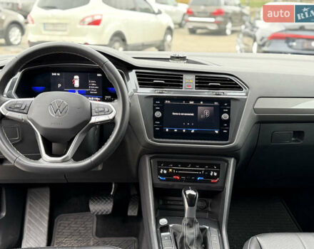 Черный Фольксваген Тигуан, объемом двигателя 1.98 л и пробегом 33 тыс. км за 26999 $, фото 10 на Automoto.ua