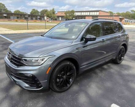 Черный Фольксваген Тигуан, объемом двигателя 2 л и пробегом 18 тыс. км за 15000 $, фото 2 на Automoto.ua