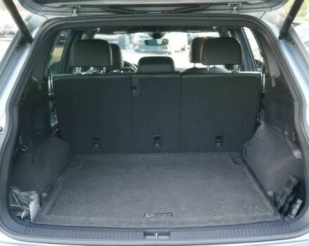 Черный Фольксваген Тигуан, объемом двигателя 2 л и пробегом 28 тыс. км за 15900 $, фото 17 на Automoto.ua