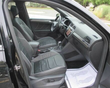 Черный Фольксваген Тигуан, объемом двигателя 2 л и пробегом 13 тыс. км за 8900 $, фото 7 на Automoto.ua