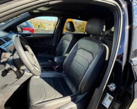 Черный Фольксваген Тигуан, объемом двигателя 2 л и пробегом 29 тыс. км за 19100 $, фото 7 на Automoto.ua