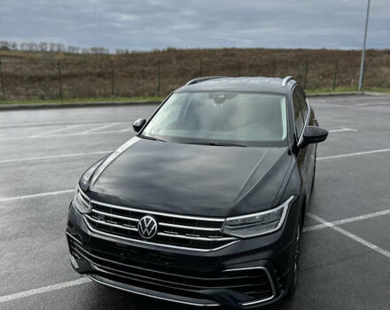 Черный Фольксваген Тигуан, объемом двигателя 2 л и пробегом 137 тыс. км за 22300 $, фото 28 на Automoto.ua