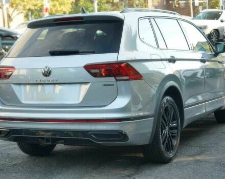 Черный Фольксваген Тигуан, объемом двигателя 2 л и пробегом 28 тыс. км за 15900 $, фото 5 на Automoto.ua