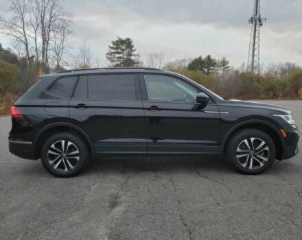 Черный Фольксваген Тигуан, объемом двигателя 2 л и пробегом 25 тыс. км за 21200 $, фото 3 на Automoto.ua