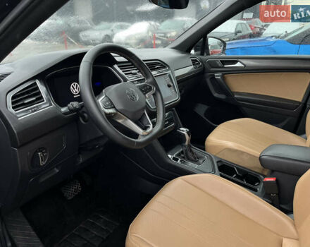 Черный Фольксваген Тигуан, объемом двигателя 2 л и пробегом 140 тыс. км за 18700 $, фото 12 на Automoto.ua