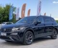 Чорний Фольксваген Тігуан, об'ємом двигуна 2 л та пробігом 10 тис. км за 27955 $, фото 1 на Automoto.ua