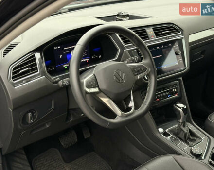 Черный Фольксваген Тигуан, объемом двигателя 1.98 л и пробегом 33 тыс. км за 26999 $, фото 9 на Automoto.ua