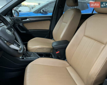 Черный Фольксваген Тигуан, объемом двигателя 2 л и пробегом 140 тыс. км за 18700 $, фото 13 на Automoto.ua