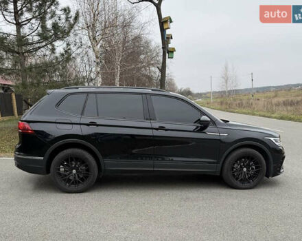Черный Фольксваген Тигуан, объемом двигателя 1.98 л и пробегом 10 тыс. км за 28000 $, фото 3 на Automoto.ua