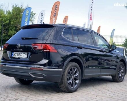 Чорний Фольксваген Тігуан, об'ємом двигуна 2 л та пробігом 10 тис. км за 27955 $, фото 12 на Automoto.ua