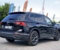 Чорний Фольксваген Тігуан, об'ємом двигуна 2 л та пробігом 10 тис. км за 27955 $, фото 12 на Automoto.ua