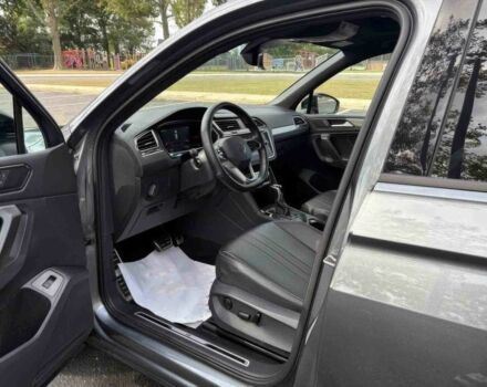 Черный Фольксваген Тигуан, объемом двигателя 2 л и пробегом 18 тыс. км за 15000 $, фото 8 на Automoto.ua