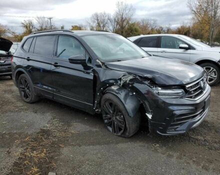 Чорний Фольксваген Тігуан, об'ємом двигуна 2 л та пробігом 134 тис. км за 19000 $, фото 3 на Automoto.ua