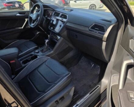 Чорний Фольксваген Тігуан, об'ємом двигуна 2 л та пробігом 15 тис. км за 8900 $, фото 9 на Automoto.ua