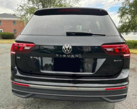 Черный Фольксваген Тигуан, объемом двигателя 2 л и пробегом 12 тыс. км за 13000 $, фото 8 на Automoto.ua