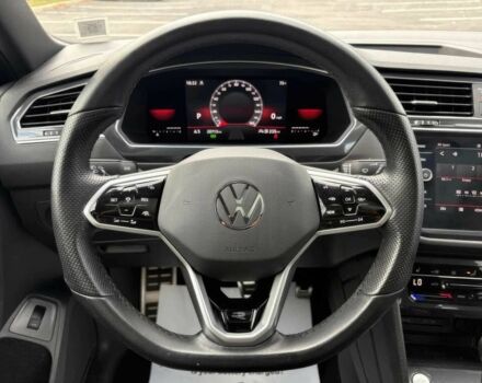 Черный Фольксваген Тигуан, объемом двигателя 2 л и пробегом 18 тыс. км за 15000 $, фото 11 на Automoto.ua