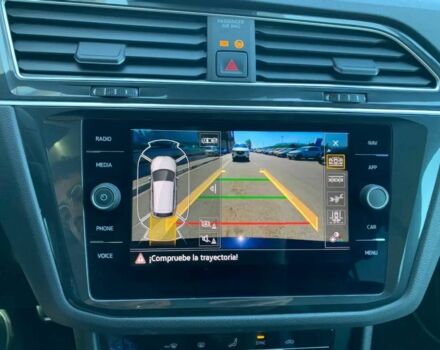 Черный Фольксваген Тигуан, объемом двигателя 2 л и пробегом 15 тыс. км за 17000 $, фото 10 на Automoto.ua