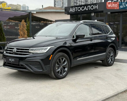 Черный Фольксваген Тигуан, объемом двигателя 1.98 л и пробегом 33 тыс. км за 26999 $, фото 3 на Automoto.ua