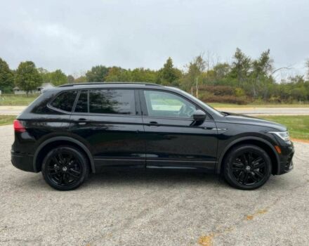 Чорний Фольксваген Тігуан, об'ємом двигуна 2 л та пробігом 22 тис. км за 20000 $, фото 3 на Automoto.ua