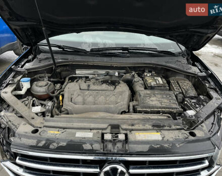 Черный Фольксваген Тигуан, объемом двигателя 2 л и пробегом 140 тыс. км за 18700 $, фото 11 на Automoto.ua