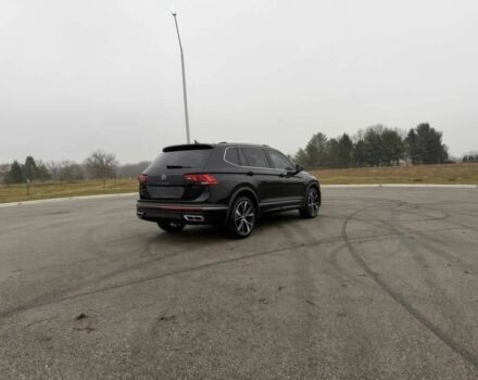 Чорний Фольксваген Тігуан, об'ємом двигуна 2 л та пробігом 29 тис. км за 13000 $, фото 3 на Automoto.ua