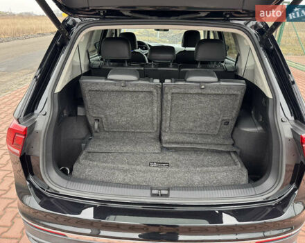 Черный Фольксваген Тигуан, объемом двигателя 1.98 л и пробегом 54 тыс. км за 21900 $, фото 29 на Automoto.ua