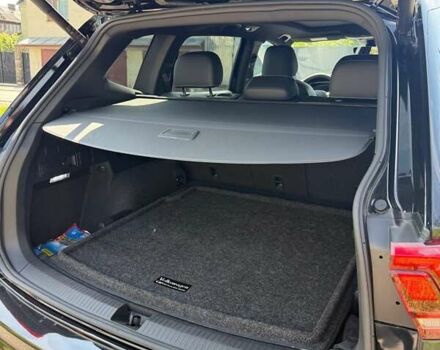 Черный Фольксваген Тигуан, объемом двигателя 2 л и пробегом 66 тыс. км за 42000 $, фото 1 на Automoto.ua