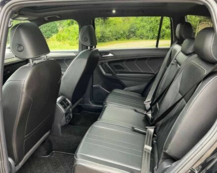 Чорний Фольксваген Тігуан, об'ємом двигуна 2 л та пробігом 22 тис. км за 20000 $, фото 13 на Automoto.ua