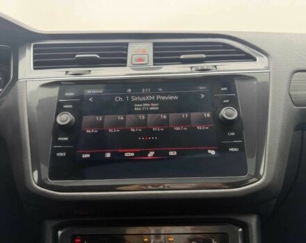 Чорний Фольксваген Тігуан, об'ємом двигуна 2 л та пробігом 29 тис. км за 13000 $, фото 9 на Automoto.ua