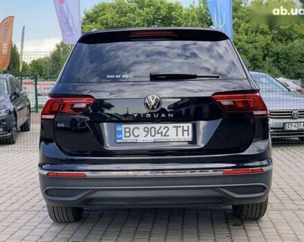Чорний Фольксваген Тігуан, об'ємом двигуна 2 л та пробігом 10 тис. км за 27955 $, фото 15 на Automoto.ua